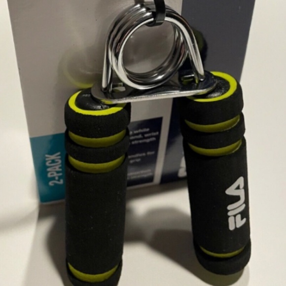 FILA Hand Grips - 1 Pair - Pro Quality - Soft Comfort Grip - Medium Resistance - Picture 2 of 3